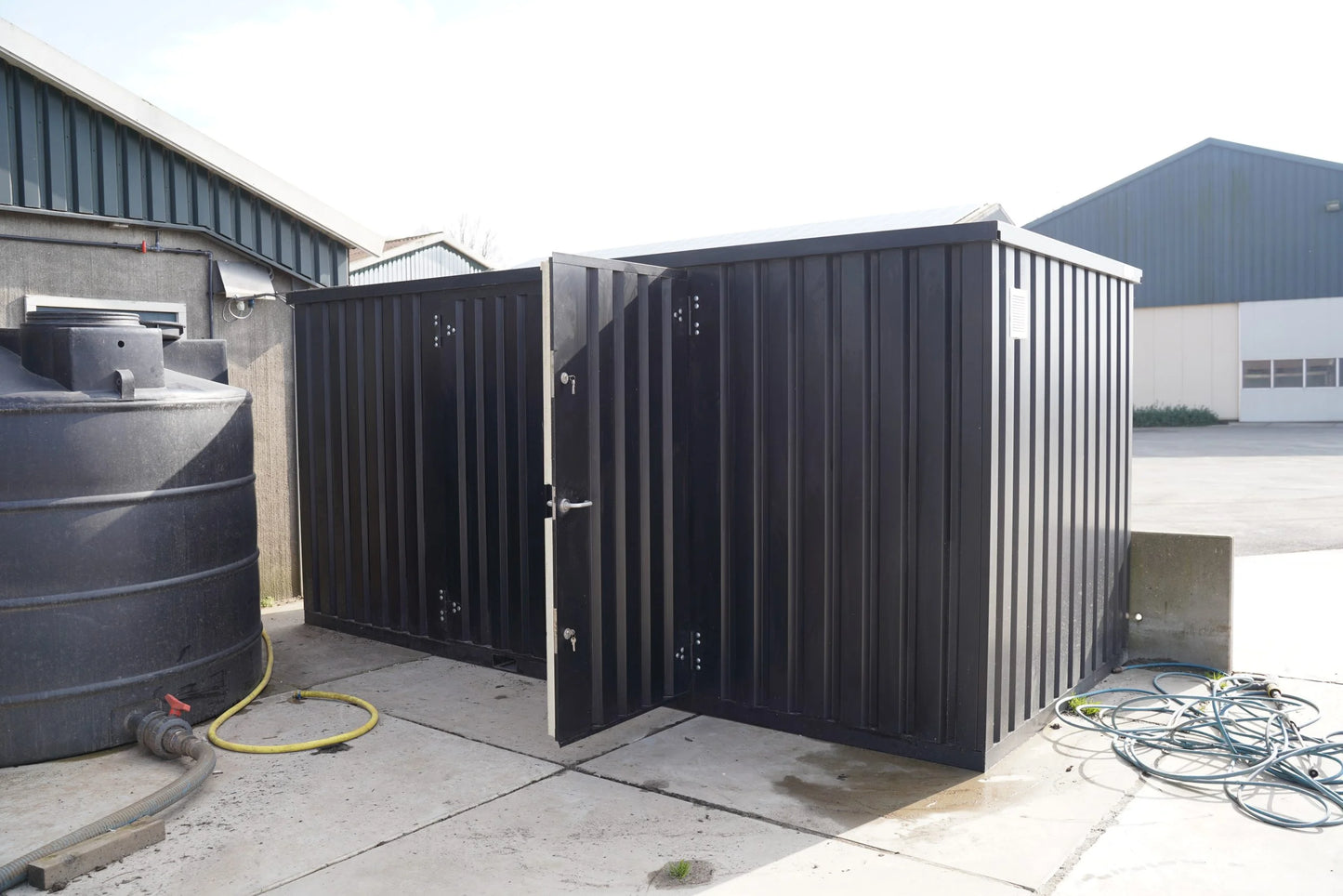 Contenedor de almacenamiento de 5 x 2 metros – con puerta doble&nbsp;