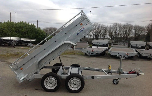 Remolque basculante de alta resistencia Lider, PTAC 1500 kg, ejes dobles con freno